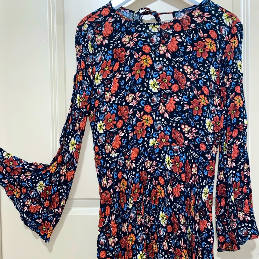 American Eagle Outfitters. size S. casual long sleeve dress